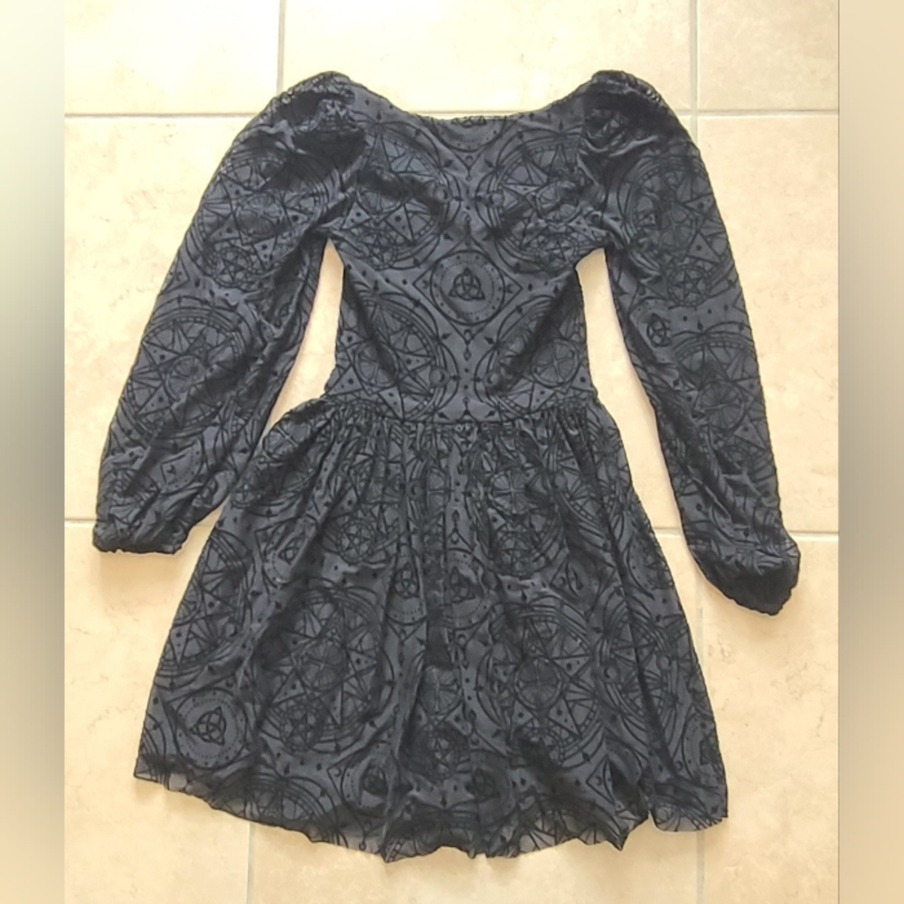 Blackmilk Enchantment Square Neck Dress, XS - Picture 6 of 11